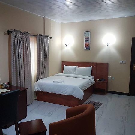 Providence Hotel Abeokuta Dış mekan fotoğraf